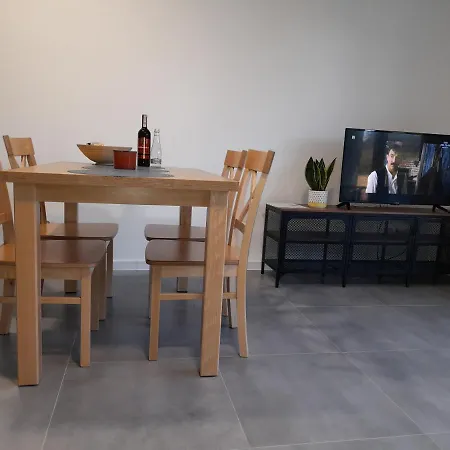 アパート Milo Mare