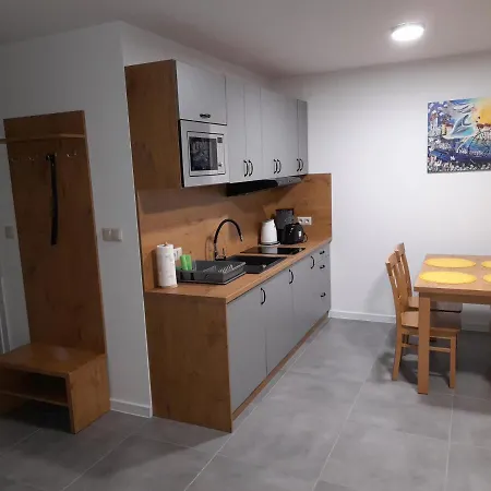 アパート Milo Mare *