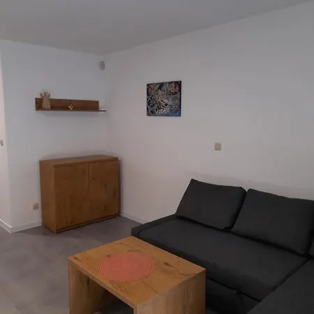 アパート Milo Mare