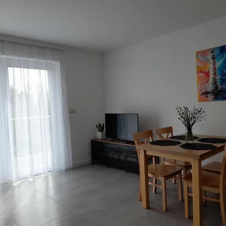 Milo Mare ミエルノ