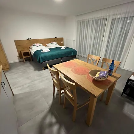 Apartment Milo Mare *